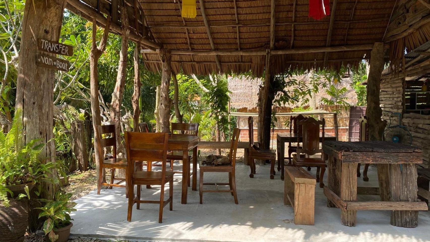 Apartamento Dahla Lanta Hut Ko Lanta Exterior foto