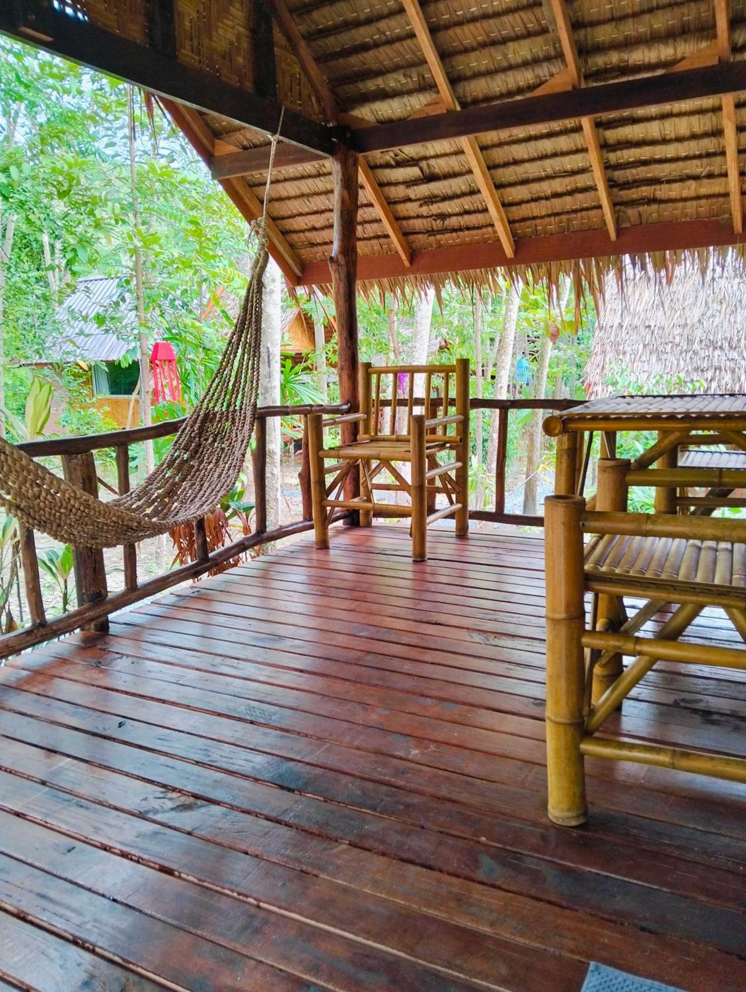 Apartamento Dahla Lanta Hut Ko Lanta Exterior foto